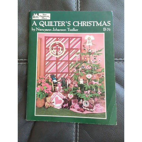 1984 Twelker A QUILTER'S CHRISTMAS Softcover Book Complete Patterns PATCHWORK