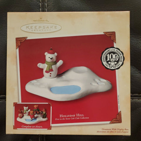 2002 Keepsake Ornament "Hollyday Hill" First in the Snow Cub Club Collection