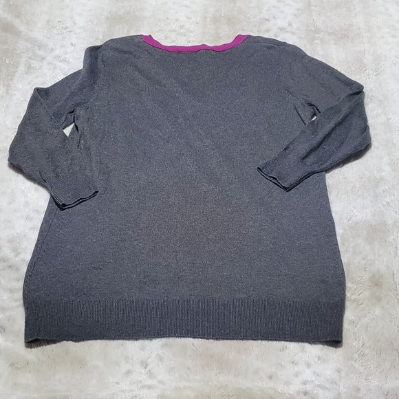 GAP Grey and Purple Simple 3/4 Sleeve Lightweight VNeck Sweater Size M