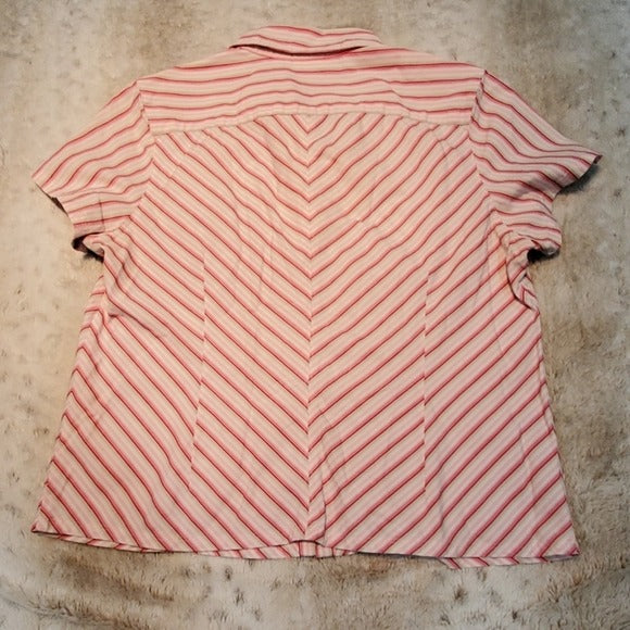 CATO Red White and Pink Short Sleeve Button Down Size L