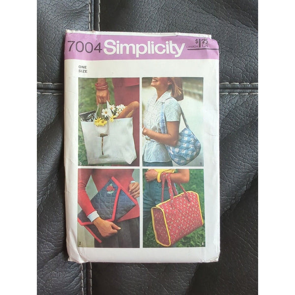 7004 Simplicity SEWING Pattern Misses Set of Bags Tote Shopping Beach Duffle OOP