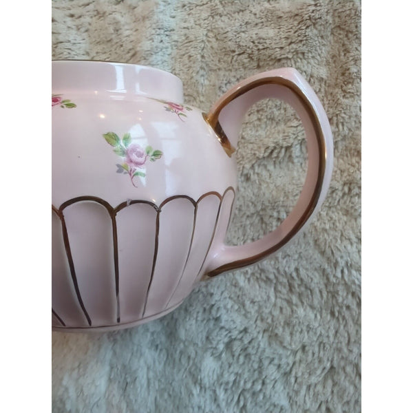 Vtg Sadler Pale Pink Chintz Teapot Roses Gold Trim Round Top Made in England 9x5