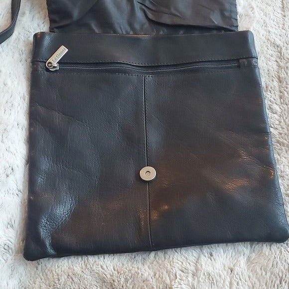 Le Donne Black Leather Square Flap Closure Crossbody Bag Purse Multiple Pockets