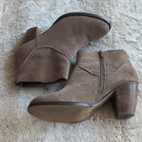 Steve Madden Brown Suede Leather Milaan Side Zipper Heeled Ankle Booties Size 7