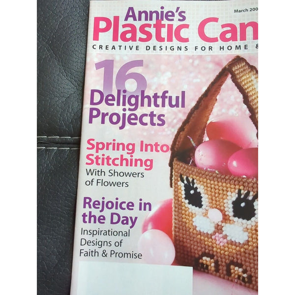 Annie's Plastic Canvas Magazine March 2007 Creative Designs For Home & Holiday