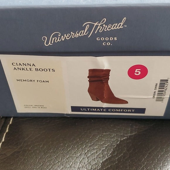 Universal Thread Cianna Slouch Heeled Ankle Western Boots Brown NWT