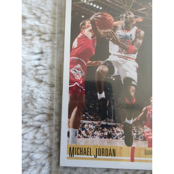 1991 Upper Deck #69 - MICHAEL JORDAN Chicago BULLS EAST All-Star As Pictured