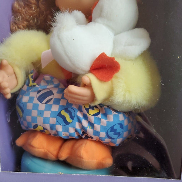 1996 DAYTON HUSDON ANIMATED EASTER FIGURE Curly Haired Girl Baby Chick's Vintage