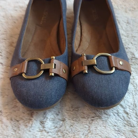 Aerosoles Overwrite Blue Denim Flats Comfort Shoes Buckle Detail Women Size 8.5