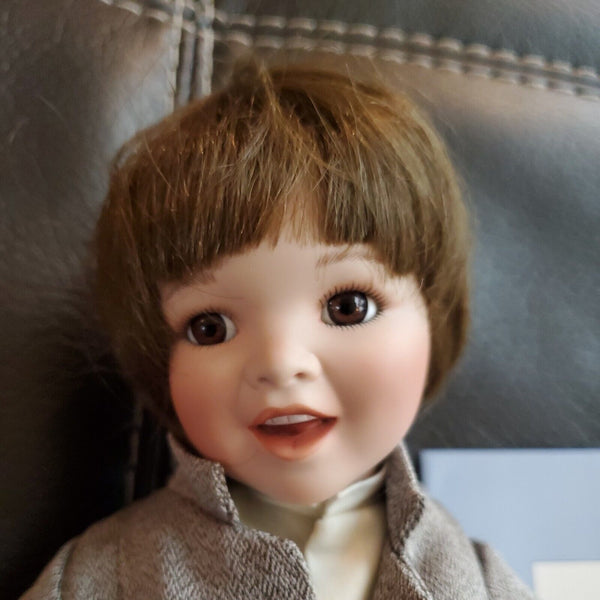 Ashton Drake Quentin Porcelain Doll Share Christmas Joy Collection Mary Tretter