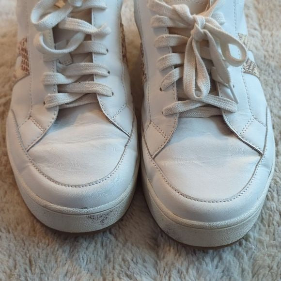 Lucky Brand Hinta Sneaker Women's Size 9 White Gold Leather Athletic Shoe