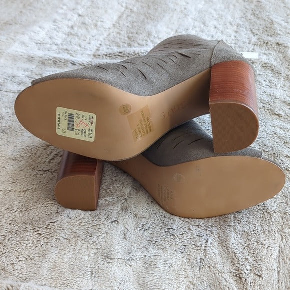 1. State Shiya Grey Eyelet Cut Peep Toe Heeled Bootie Boot Shoe Size 8.5 NWT