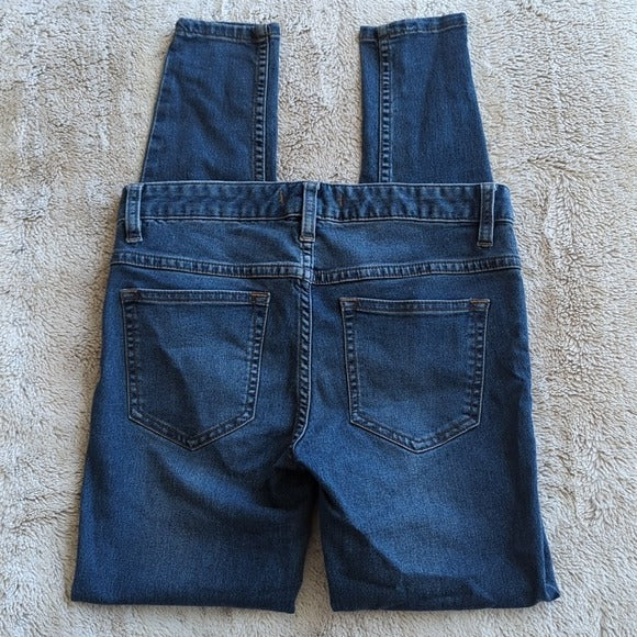 Free People Distressed Mid Rise Skinny Blue Jeans Size 25