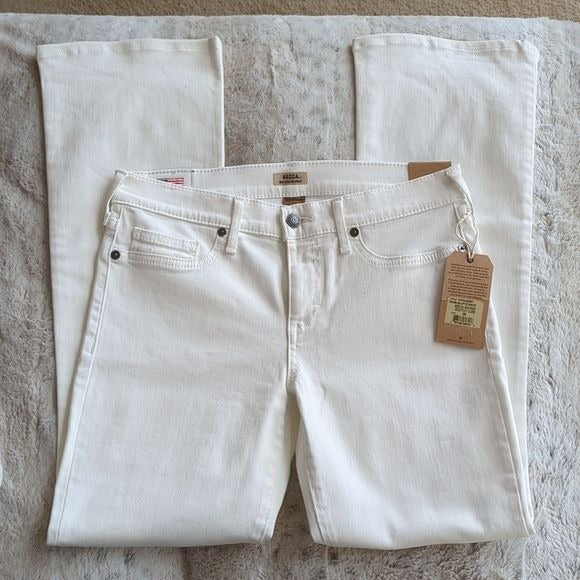 True Religion Becca White Mid Rise Bootcut Jeans Size 29 Waist 30 Inches NWT
