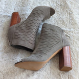 1. State Shiya Grey Eyelet Cut Peep Toe Heeled Bootie Boot Shoe Size 8.5 NWT