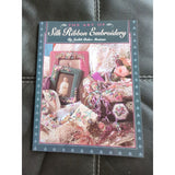 Art of Silk Ribbon Embroidery - The - Print on Demand Edition by Montano, Judith