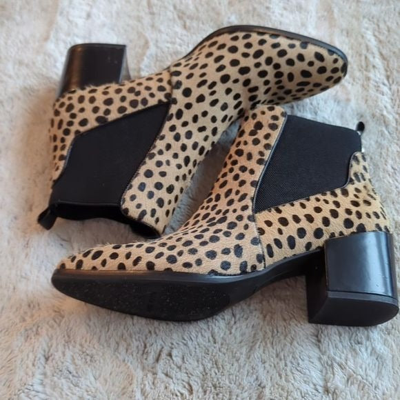 Anne Klein Leopard Print Prescott Ankle Bootie Calf Hair Block Heel Size 8.5