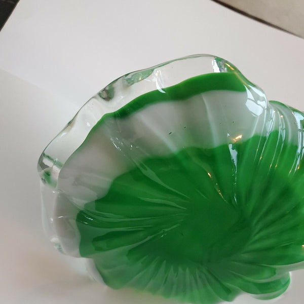 Vintage Green Depression Glass Unique Curved Swirl Candy Dish w/Handle 8 x 7 x 6