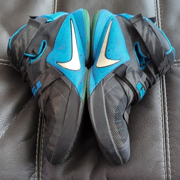 NIKE Soldier 9 PRM Soar Sneakers Black Blue Basketball Stylized Thrift Boutique