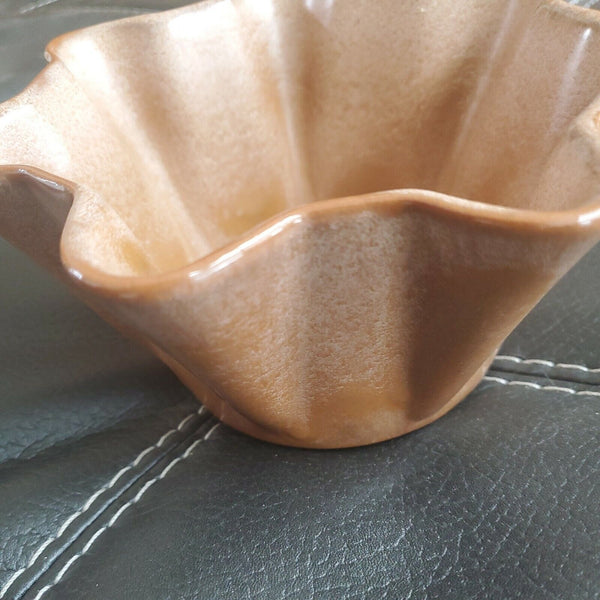 Frankoma F33 Fluted Scalloped Bowl Varigated Brown With Circular Base 7x7x4