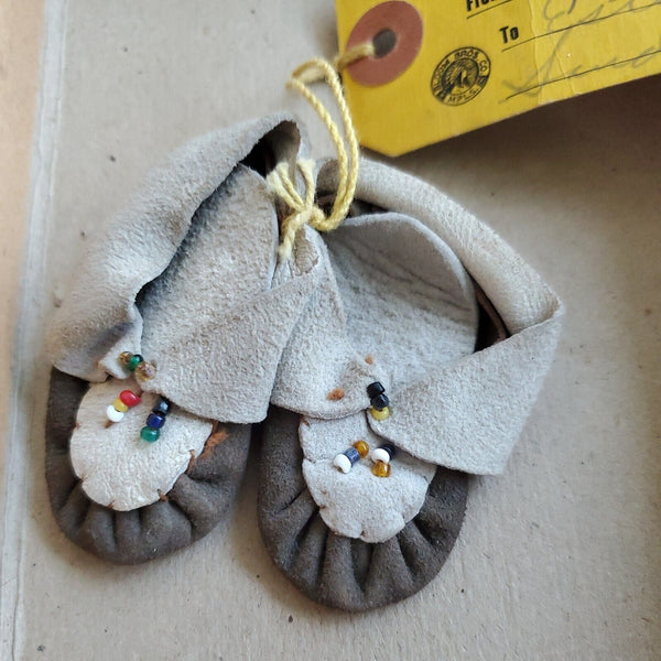 Vintage Inuit White Leather Infant Baby Moccasins with Beads Ties Doll Set 1928