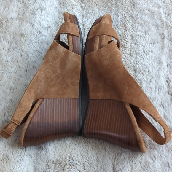 UGG Light Brown Hazel Suede Leather Slingback Open Toe Wedge Sandals Size 9