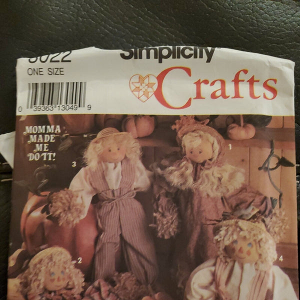 Vtg Simplicity #8022 Scarecrow Dolls & Clothes Sewing Craft Pattern UnCut FF