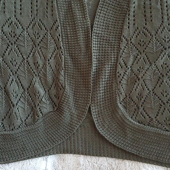 NY Collection Olive Green Short Sleeved Crochet Open Front Cardigan Size L NWT