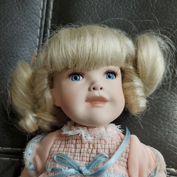 Chrissy Paradise Galleries Treasury Collection Porcelain Doll By Patricia Rose