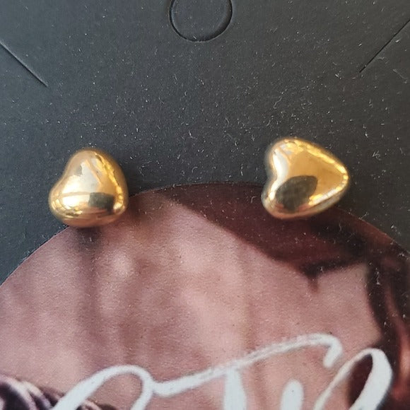 Boutique 2 Pair Gold Tone Earrings Heart Studs Drop Feathers