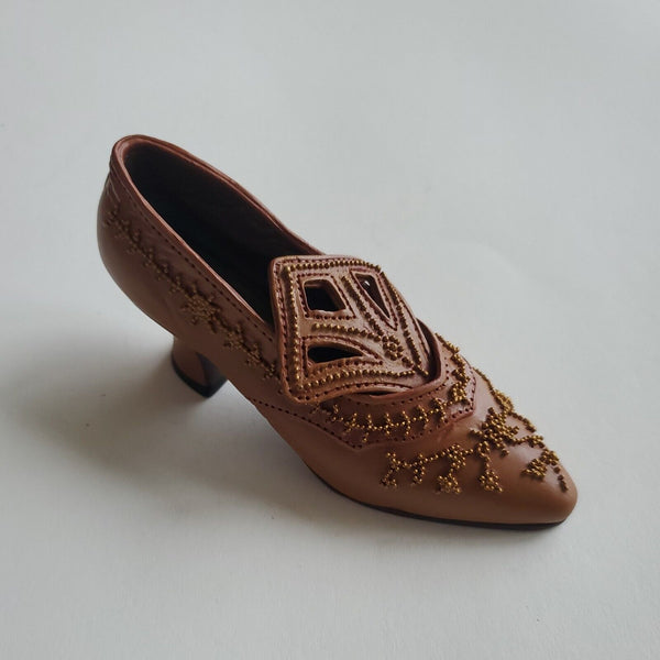 Just the Right Shoe by Raine "Courtly Riches" 20th Century Shoe  #25040
