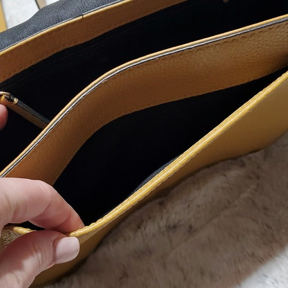 Vince Camuto Caramel Tal Crossbody Leather Saddle Purse w Horseshoe Hardware
