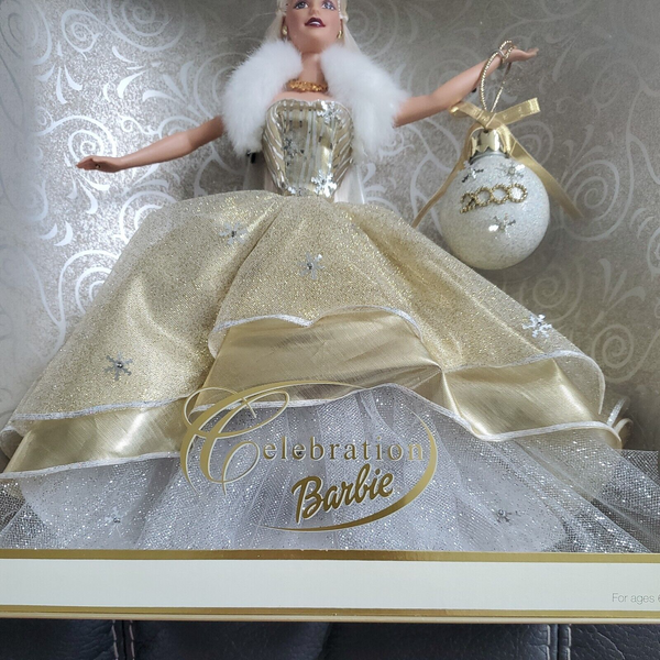 Hallmark Celebration Barbie Special 2000 Edition Holiday Doll New in Box Mattel