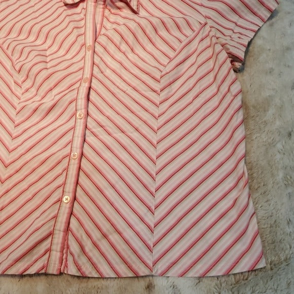 CATO Red White and Pink Short Sleeve Button Down Size L