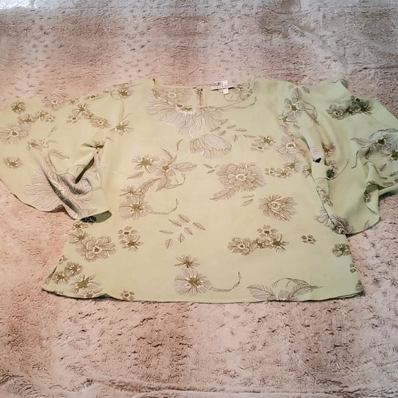NWT Sioni Relaxed Flowey Floral Blouse w Ruffle Sleeve