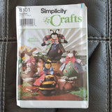 UNCUT Simplicity Crafts Sewing Pattern 8101 Animals w/Styrofoam Bodies & Clothes