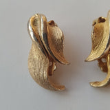 Boutique Vintage Gold Tone Ribbon Design Clip On Earrings