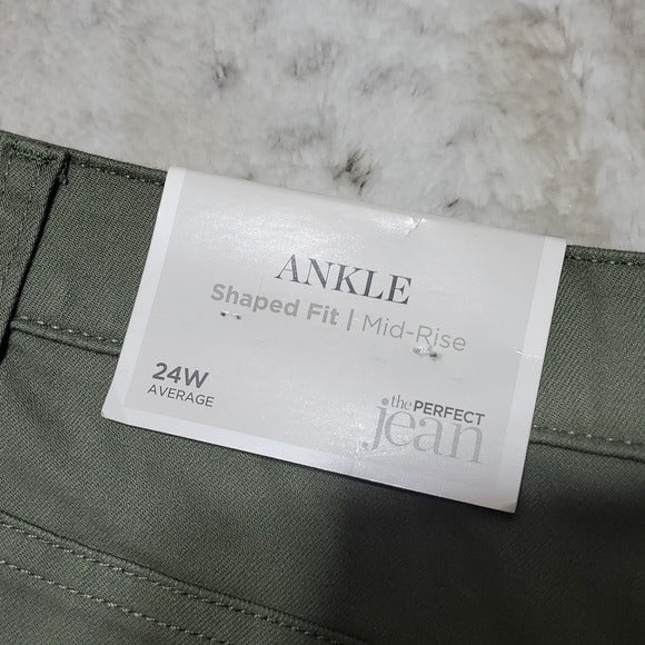 NWT Christopher & Banks Green Shaped  Fit Ankle Jeans Size 24W