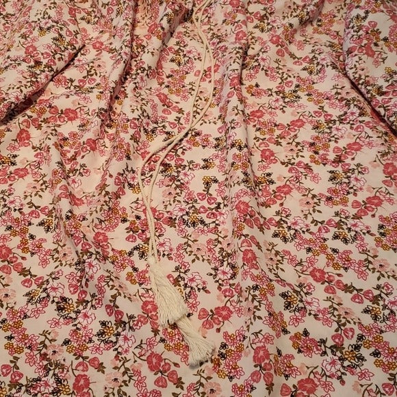 NWT Ana & Kate Pink and White Paisley Print Long Floral Peasant Blouse Size M