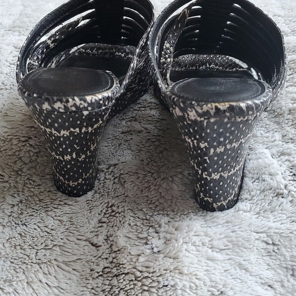 Calvin Klein Phillipa Black and White Lattice Design Wedge Sandals Size 10M