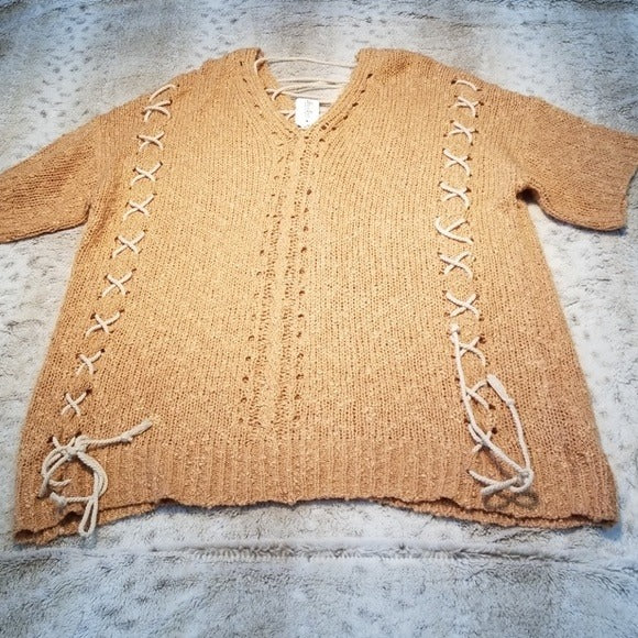NWT Easel NWT Slouchy Cinnamon Sweater w Ties Size S
