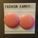 Boutique Ink Circle Earrings With Clam Design
